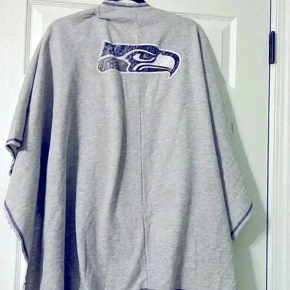 Designed for Women's Plus Sizes Wrap NWT - Picture 1 of 3